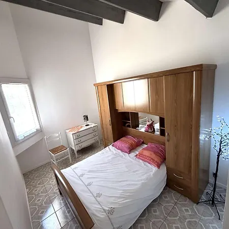 Maison 8 Couchages - La Nouvelle - Pn000-048 *